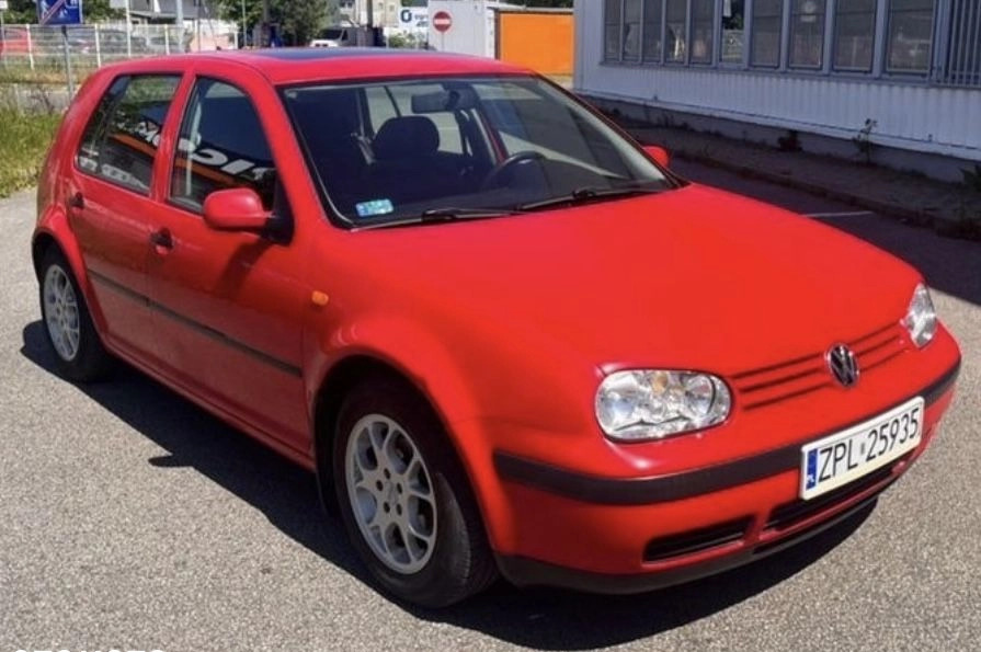 Volkswagen Golf cena 6500 przebieg: 202800, rok produkcji 1999 z Koszalin małe 29